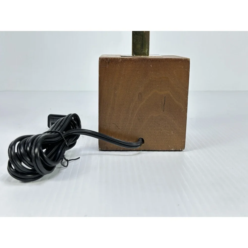 Vintage Mid Century Modern Brass And Wood Table Lamp‎ 26